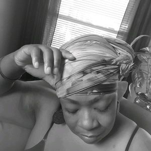 Meet your Posher, Traci